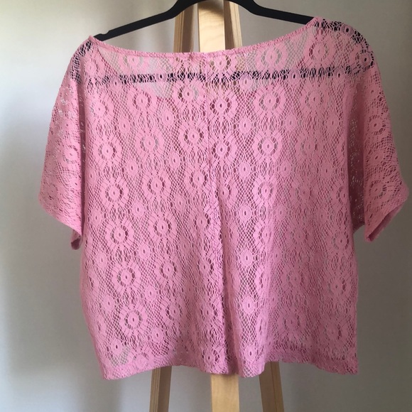 Tea n Rose Crochet Look Top - Picture 6 of 14